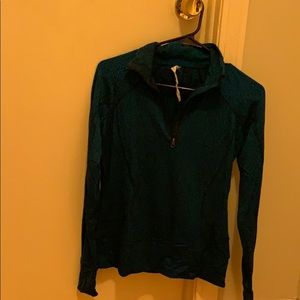 Women’s lululemon 3 quarter zip top